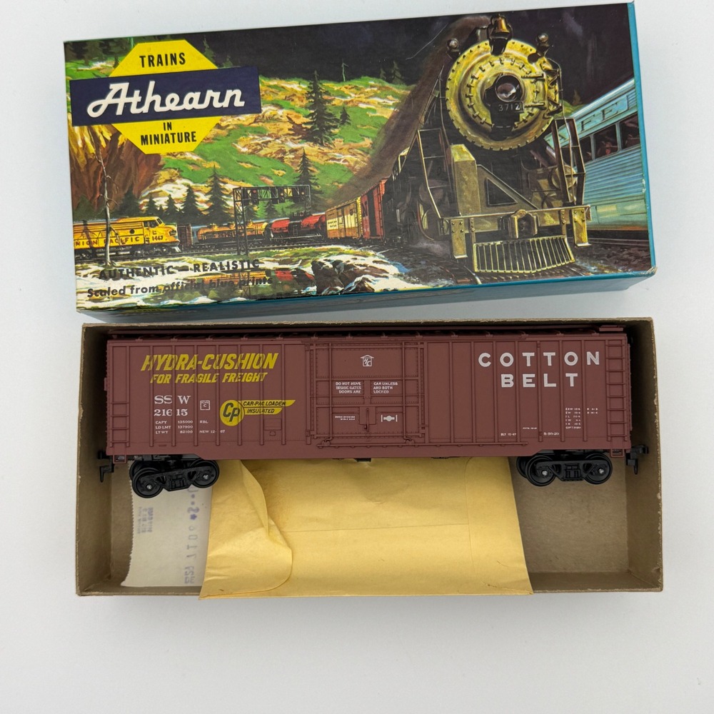 Athearn Cotton Belt 50ft Box Car HO Scale Brown 1338 Hydra-Cushion Boxcar